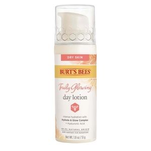 Burt’s Bees Truly Glowing Day Lotion for Dry Skin